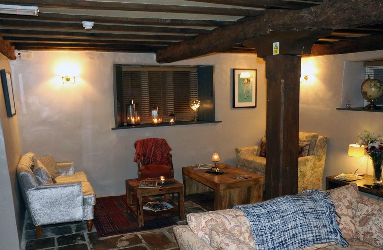 The Horse & Groom Стоу на Вёлд Экстерьер фото