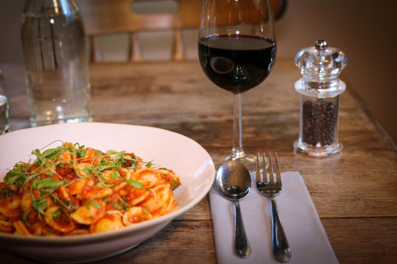 The Horse & Groom Стоу на Вёлд Экстерьер фото